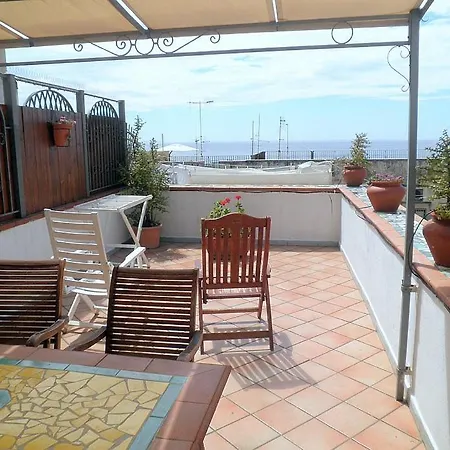 Sleeps 4 *